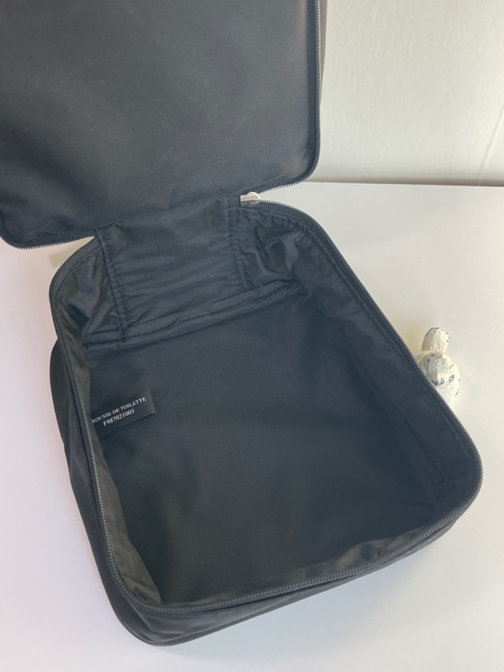 Dior Black Beauty Pouch Travel Case - Picture 14 of 15